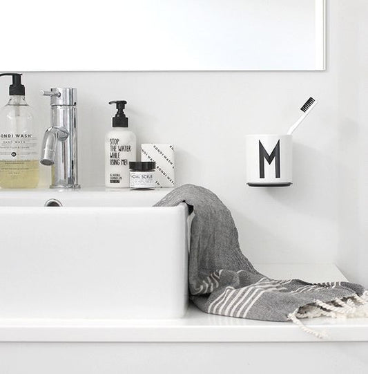 10 WAYS TO REFRESH & UPDATE YOUR BATHROOM