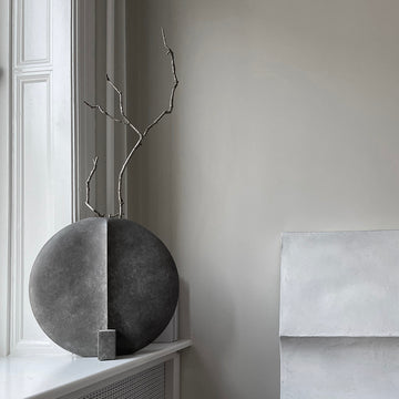 Large Guggenheim Vase | Grey