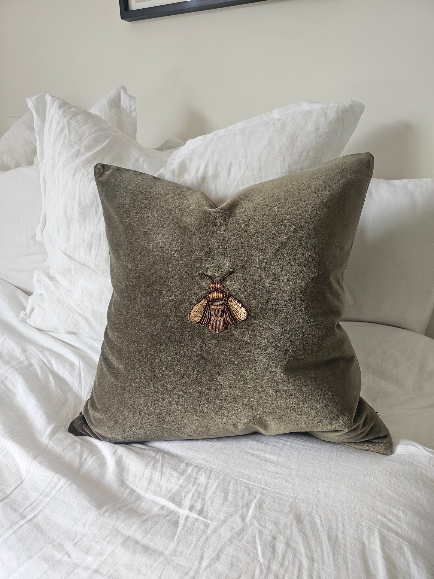 HAND EMBROIDERED - Bee Cushion | Green