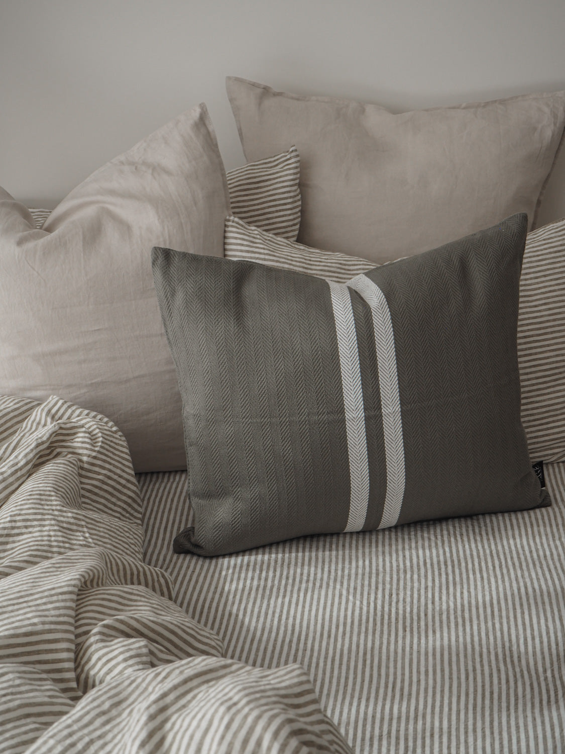 Simpatico Cushion | Khaki & White