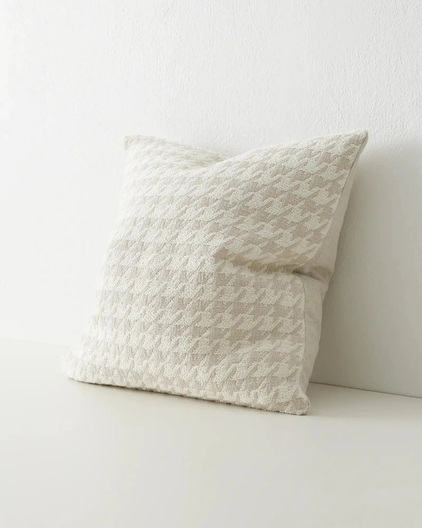 Houndstooth Cushion | Beige