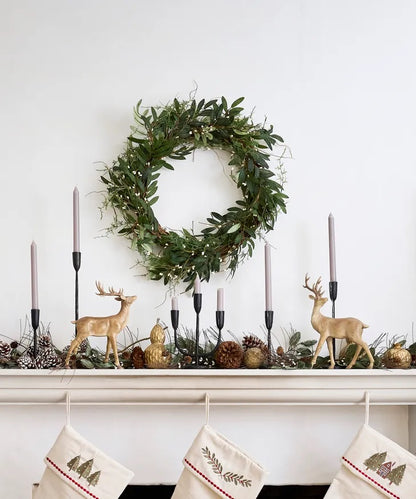 White Berry & Pinecone Garland